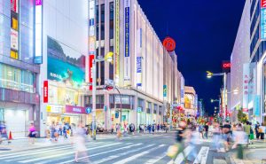 Tokyo-Shinjuku-Shopping-area-2